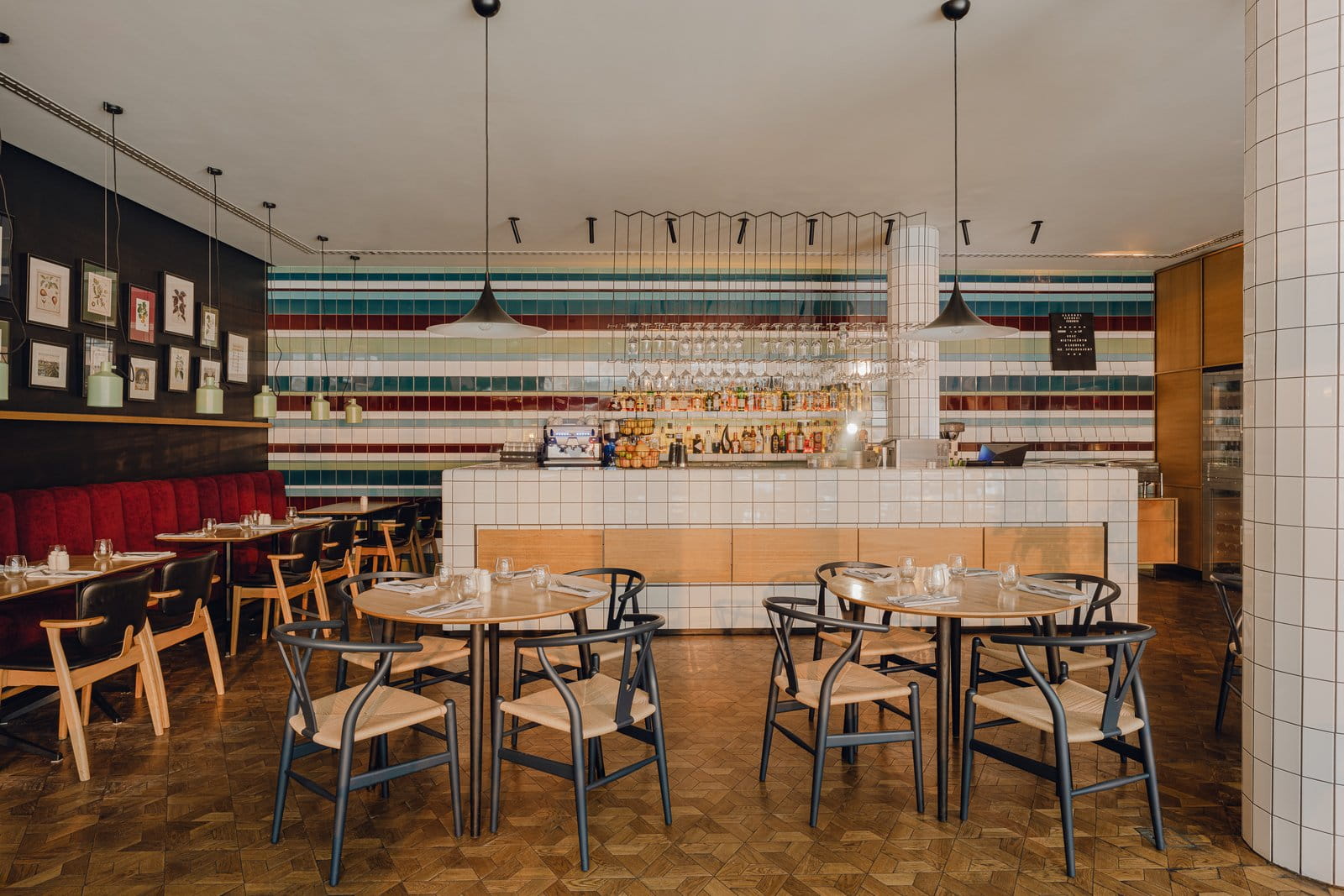 HINT Food & Drinks (PURO Hotel Wrocław)